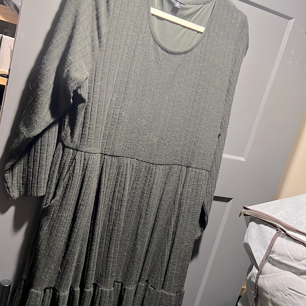 EUC Torrid Long sleeve Babydoll Dress Size 2